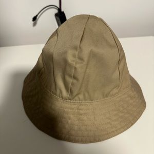 Burberry bucket hat